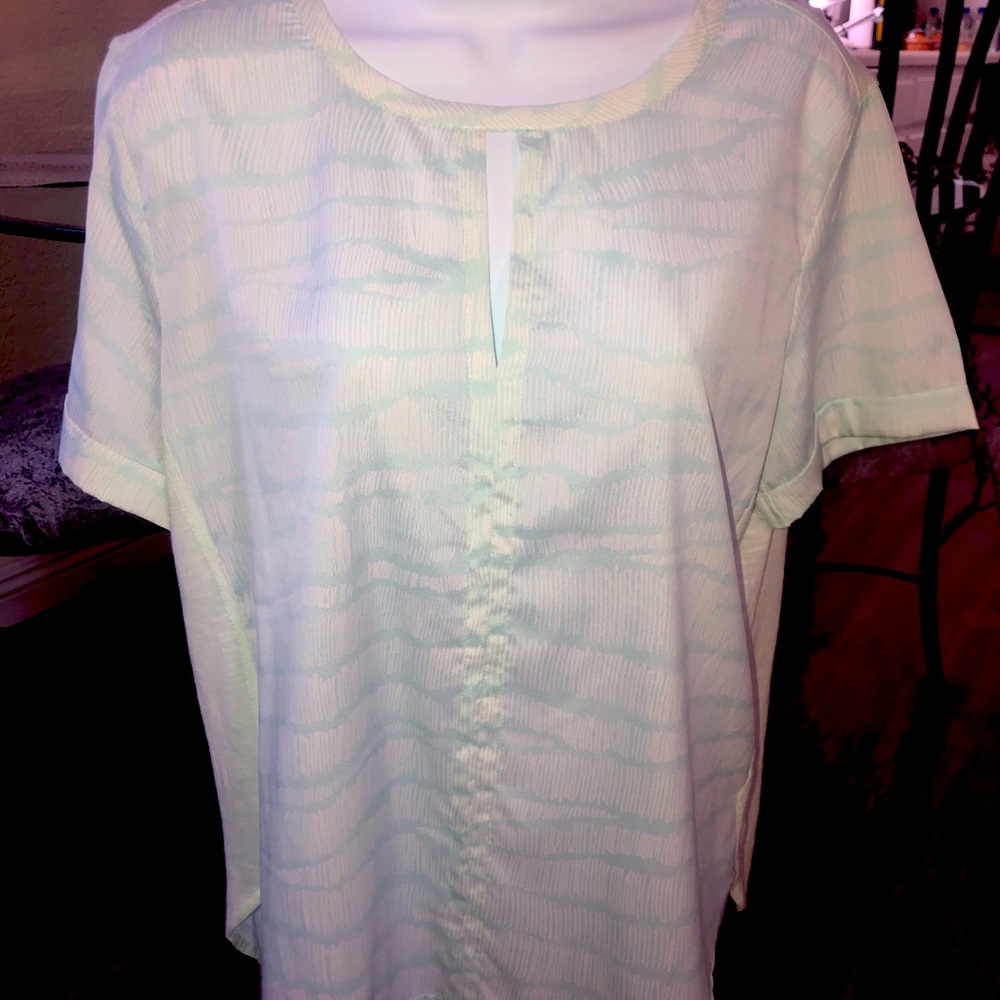 Calvin Klein keyhole short sleeve